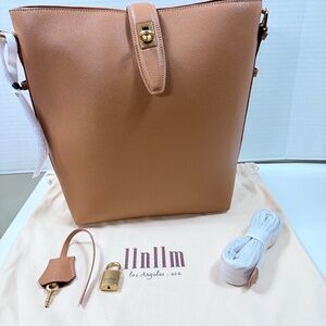 LLNLLM MAJIETOTE - MEDIUM VERTICAL TOTE -  MOCHA CARAMEL.